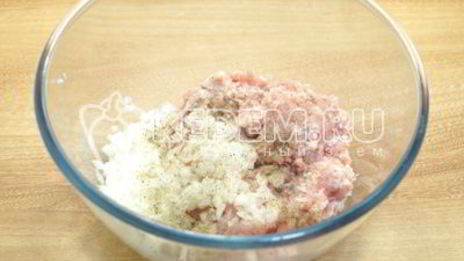 фаршированные перцы в духовке