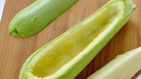 кабачки, фаршированные курицей