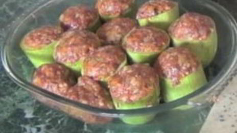кабачки, фаршированные мясом и рисом