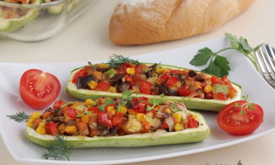 Рецепт кабачков, фаршированных овощами