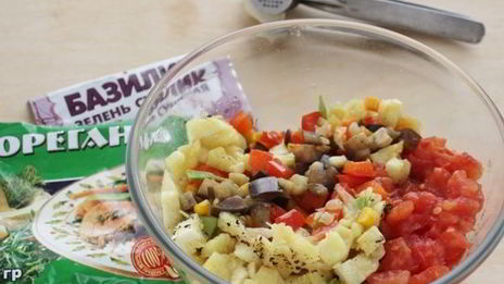 кабачки, фаршированные овощами