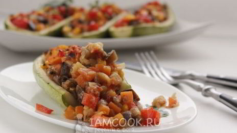 кабачки, фаршированные овощами