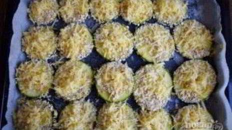 кабачки в духовке с сыром и чесноком