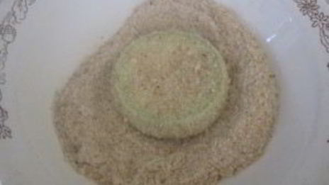 кабачки, жареные в панировочных сухарях