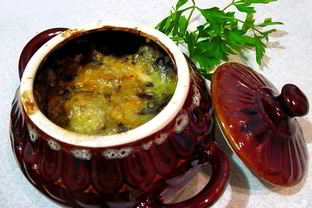 Капуста с грибами в горшочке