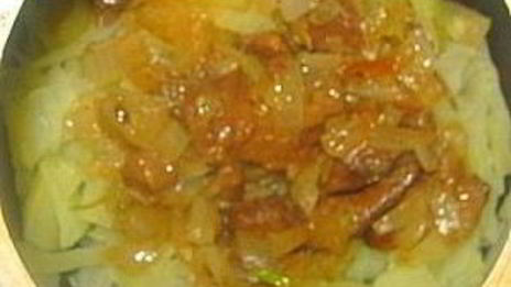 капуста с грибами в горшочке