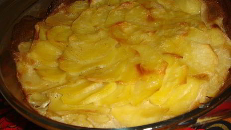 картофель в молоке, запеченный в духовке