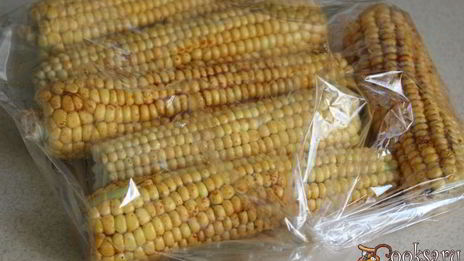 кукуруза запеченная в пакете