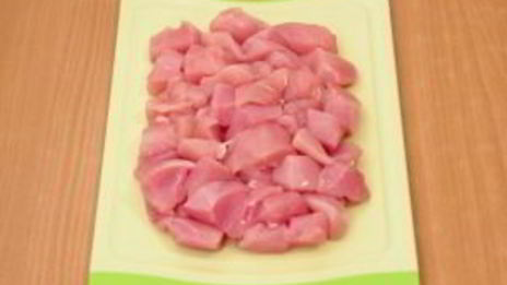 квашеная капуста, тушенная с куриным филе