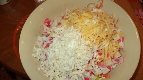 перец, фаршированный крабовыми палочками