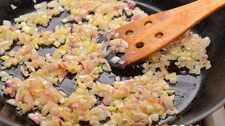 перец, фаршированный рисом, в духовке