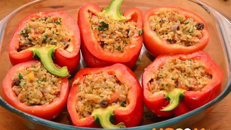 перец, фаршированный рисом, в духовке