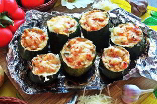 Цукини, запеченные с начинкой