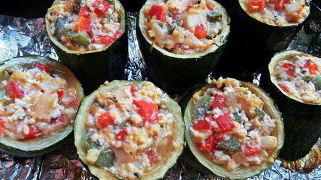 цукини, запеченные с начинкой