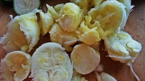 цукини, запеченные с начинкой