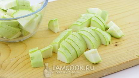 тушеные овощи с баклажанами и кабачками