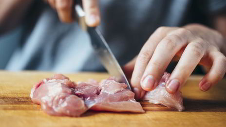 тыква, фаршированная курицей и сезонными овощами