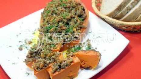 запеченная тыква с фаршем и гречкой