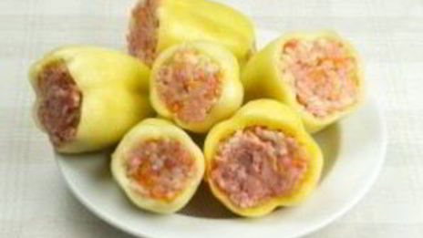 запеченные перцы с фаршем