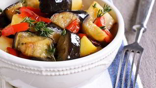 Жареные баклажаны с картофелем