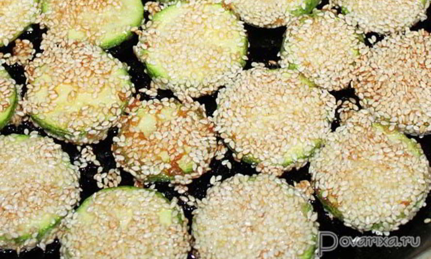 Рецепт жареных кабачков в кунжуте — гарнира