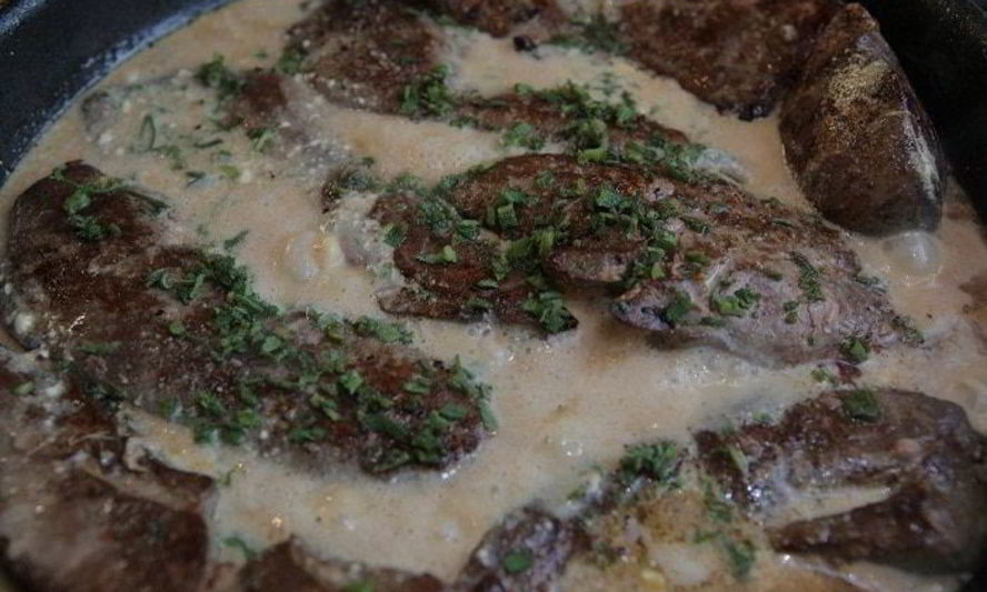 Рецепт говяжьей печени с шалфеем