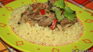 Индюшиная печень с овощами в сметанном соусе в мультиварке