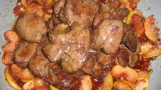 Куриная печень с яблоками и имбирем