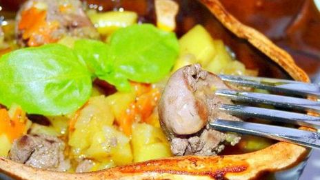 куриная печень в горшочках с картошкой