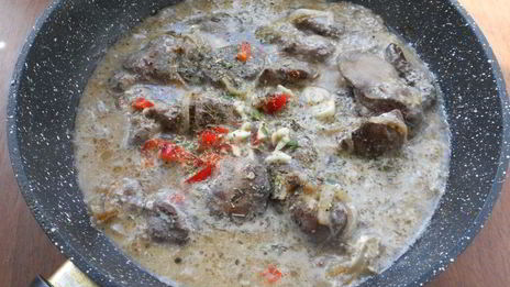 куриная печень в кефирно-горчичном соусе