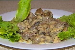 Куриная печень в сметане