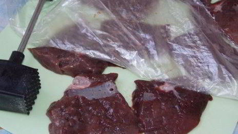 отбивные из печени говяжьей