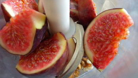 печень-гриль с инжирно-малиновым соусом