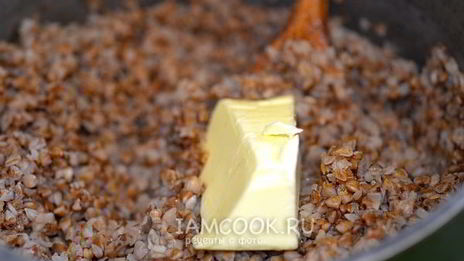 печень индейки тушеная с курагой и черносливом