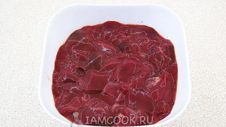 печень куриная в яблочном соусе в микроволновке