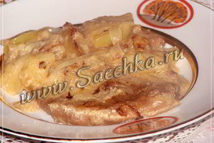 Печень с яблоками