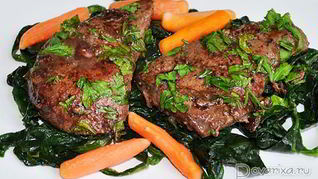 Жареная печень со шпинатом