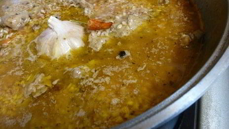 ароматный плов с корицей и можжевельником