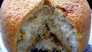 Бочонок из теста с пловом