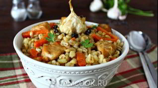 Плов из перловки в мультиварке