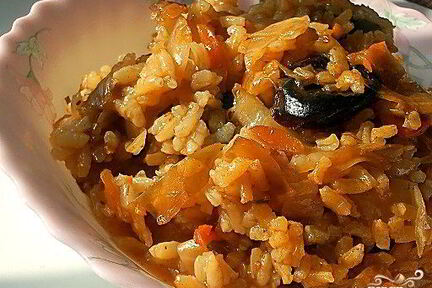 Плов с черносливом