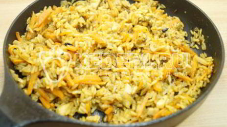 плов с грибами