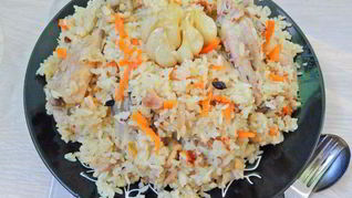 Плов с курицей и курагой в духовке