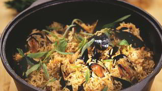 Плов с мидиями