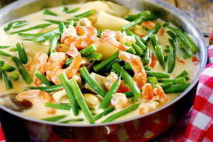 Фрикасе из креветок с зеленой фасолью