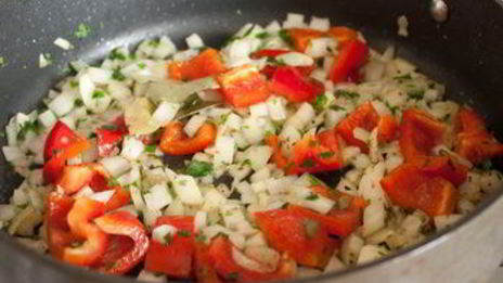 фрикасе из курицы по-креольски