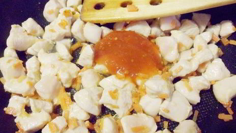 фрикасе из курицы с рисовым медвежонком