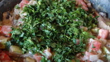 грибное рагу с кабачками в сметанном соусе