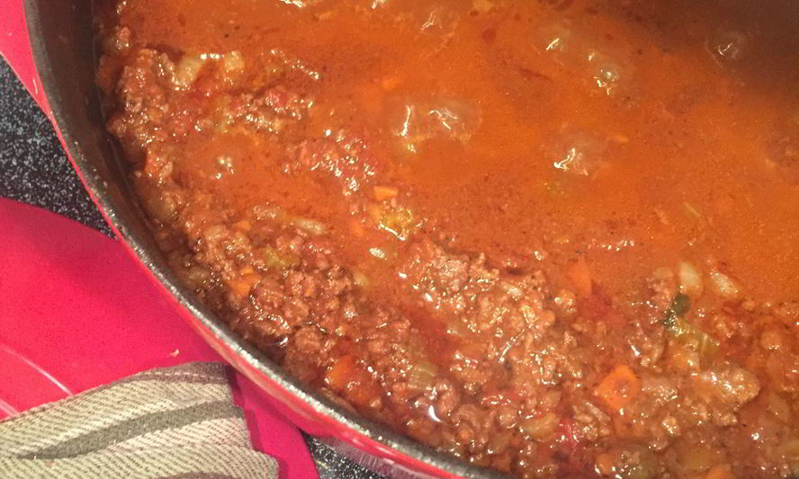 Рецепт мясного рагу болоньезе