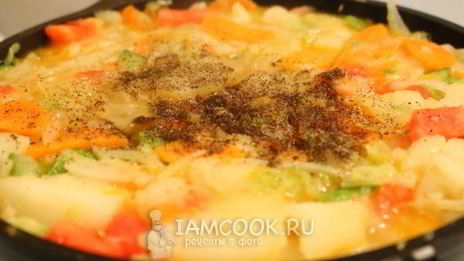 овощное рагу из кабачков, картошки и капусты